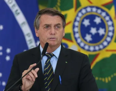 Bolsonaro declara apoio para Neto