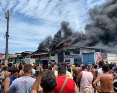 Ceasa no Rio é atingida por incêndio