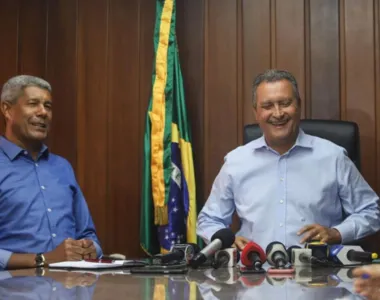 Jerônimo Rodrigues se reuniu hoje com Rui Costa, atual chefe do Executivo da Bahia, para definir como será a mudança de bastão entre os gestores