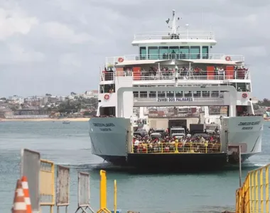 Usuários reclamam da demora no sistema ferry-boat