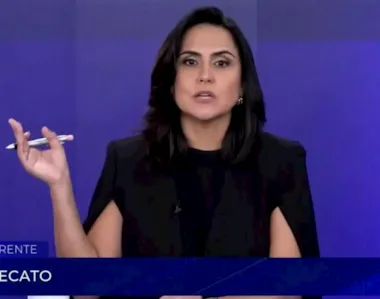 Carla Cecato, ex-apresentadora de programa de Jair Bolsonaro, foi demitida da Jovem Pan e da Record TV