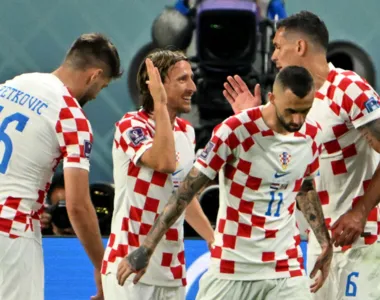 Comandada por Luka Modric, Croácia venceu a primeira partida