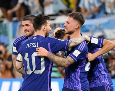 Apesar de Messi ter perdido um pênalti, seleção sul-americana passou na liderança do Grupo C