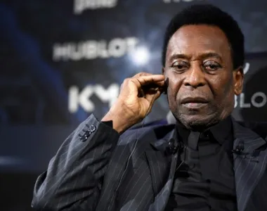 Pelé passou por exames que constataram que ele está em pleno controle das funções vitais