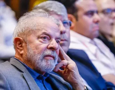 Lula fará novos exames no gogó após retirada de lesão