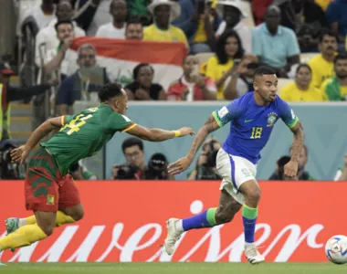 O técnico da Seleção Brasileira garante que o jogador se lesionou apenas no jogo diante da Camarões