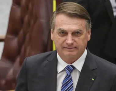 Bolsonaro deixa cargo de presidente no fim do mês