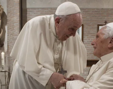 Papa Francisco visita Bento XVI
