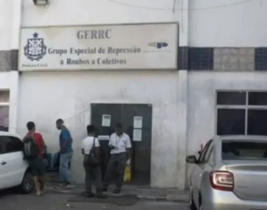 Os passageiros do próprio coletivo agrediram o suspeito na linha Estação Mussurunga/Ribeira