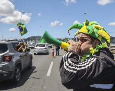Bolsonaristas voltam às ruas de Brasília e prometem nova bagunça