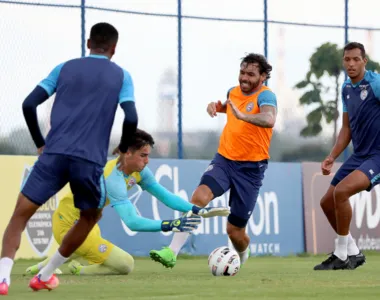 Treino forte na Cidade Tricolor