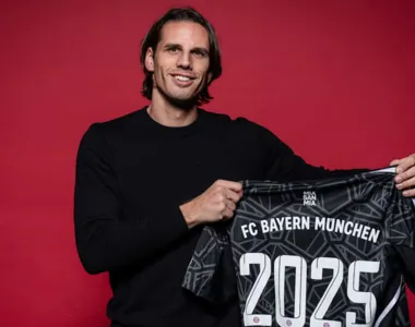 Goleiro suíço assinou até 2025