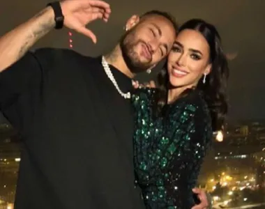 Neymar reata namoro com Bruna Biancardi