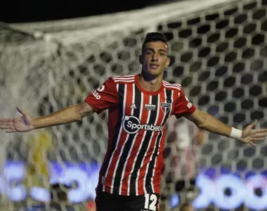 O jogador está afastado do São Paulo em função das denúncias