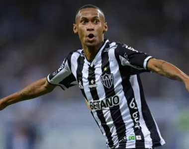 Bahia mira contratação de Ademir