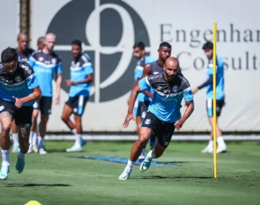 Thaciano, meia do Grêmio, em treino no CT Luiz Carvalho