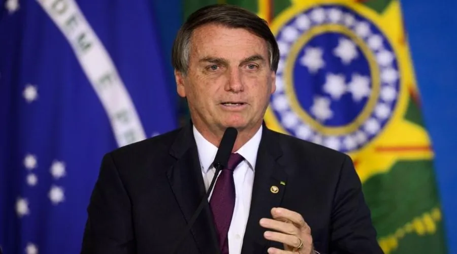 Presidente Jair Bolsonaro (PL) ganharia cargo de senador vitalício