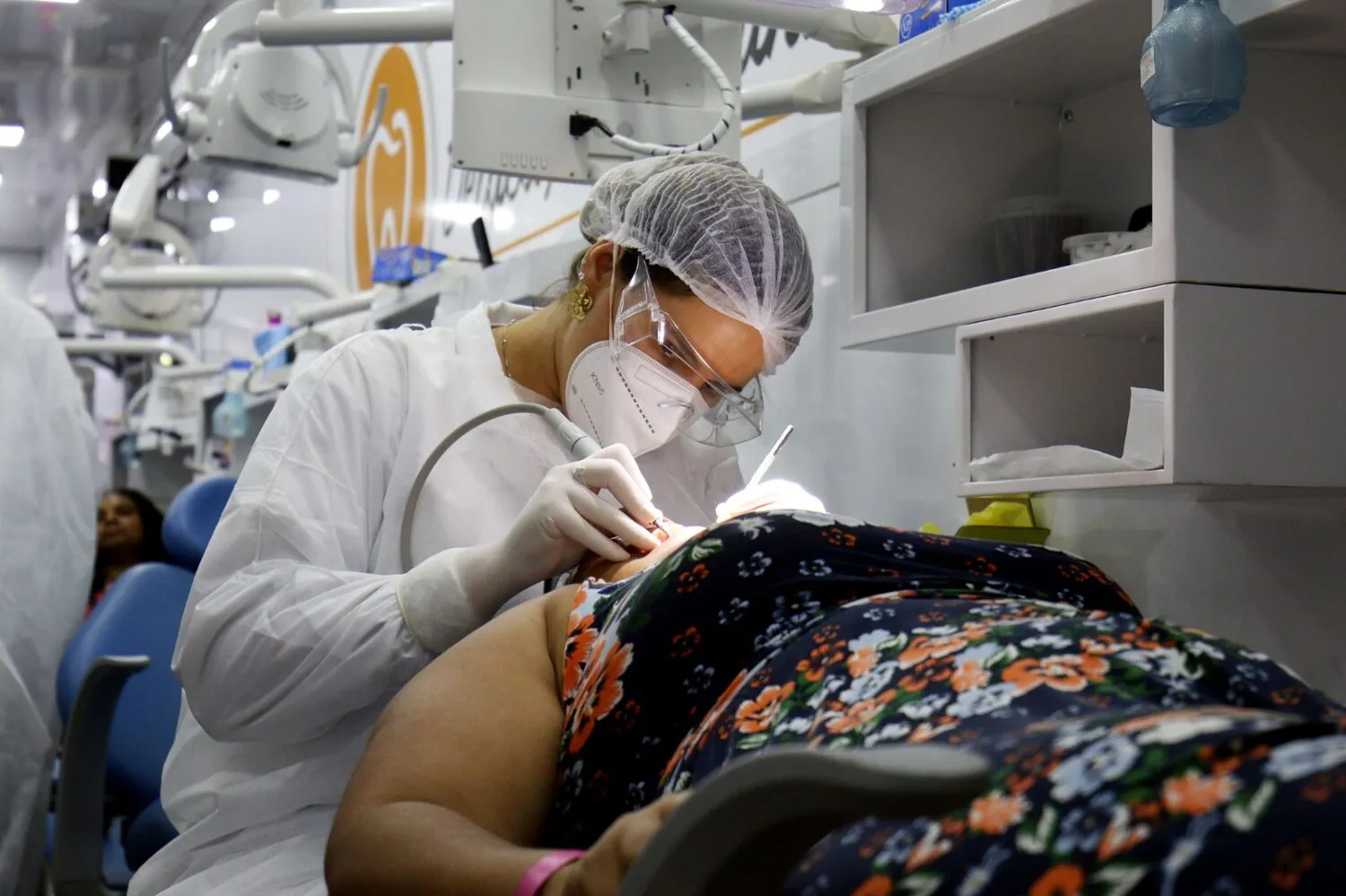 Mais de 63 mil baianos já receberam tratamento bucal gratuito em 2023 |  Portal Massa
