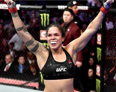 Amanda Nunes faz história no UFC