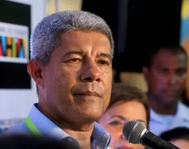 Governador bota pra torar em Bolsonaro