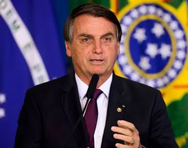 Bolsonaro pagou lanche pra geral durante campanha