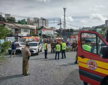 Homem com machadinha matou 4 crianças