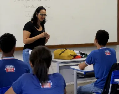 Escolas de Morro do Chapéu proibiram a entrada de aparelhos eletrônicos