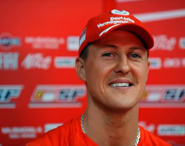 Schumacher se acidentou  no final de 2013 nos Alpes franceses