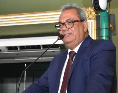 Presidente da Câmara de Salvador ganha força política