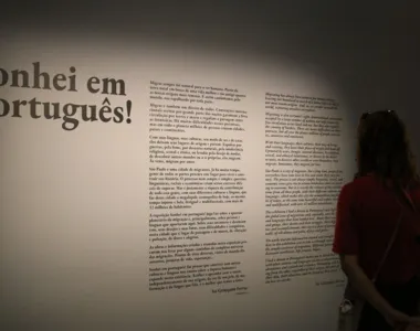 Até chegar no ponto atual, a língua portuguesa passou por diferentes locais, apropriações e mudanças