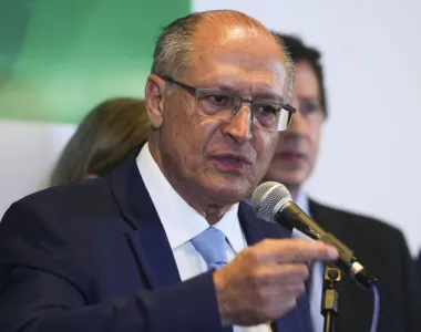 Vice-presidente Geraldo Alckmin elogia MST e critica possível CPI sobre invasões de terra