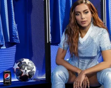 Anitta é convidada para a Liga dos Campeões da UEFA 2023
