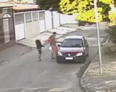 Mulher foi presa como suspeita do crime