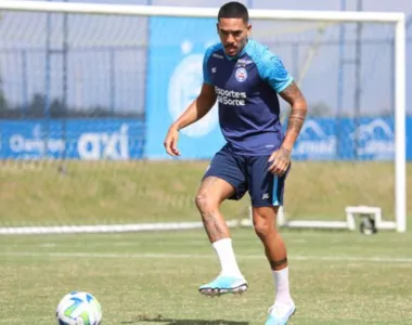 Recém-contratado, lateral Gilberto já treina com o grupo