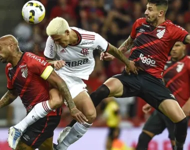 Flamengo joga pelo empate contra Athletico-PR