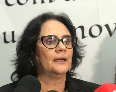 Senadora deixa filtro de lado e fala sobre governo Lula