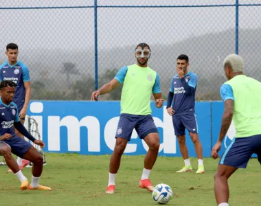 Elenco treinou com foco no Palmeiras no CT Evaristo de Macedo