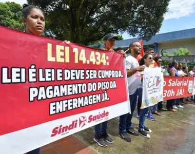 Profissionais tem feito diversos protestos em Salvador