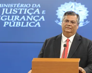 Dino disse a aliados que gosta mesmo é de ser político