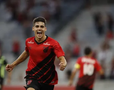 Léo Cittadini se destacou no Athletico Paranaense em 2021