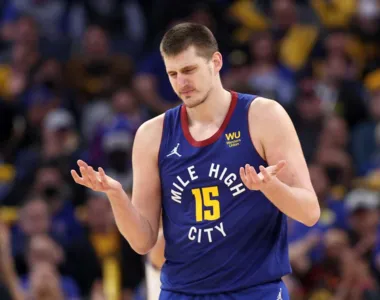 Jokic tem 28 anos de idade