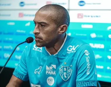 Ex-Bavi é apresentado no Paysandu