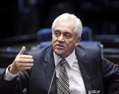 Senador não curtiu ousadia do governador Ibaneis