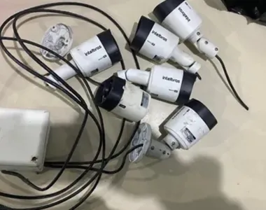 Câmeras apreendidas pela PM