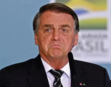Bolsonaro perde a moral e é xingado no Rio