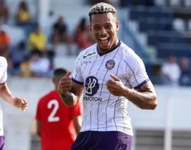 Vínculo com clube francês se encerraria em junho de 2024