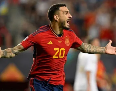O atacante ganhou a Nations League com a Espanha no último domingo (18)