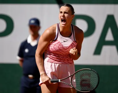 Aryna Sabalenka venceu por 2 a 0