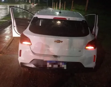 Duas pessoas foram conduzidas, entre elas, um menor