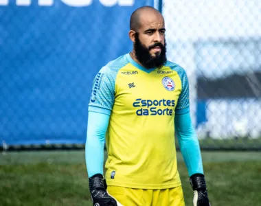 Danilo se lesionou ainda no primeiro tempo